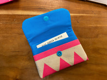 Load image into Gallery viewer, Card wallet - Neon pink triangles stripe (Horizontal pattern)