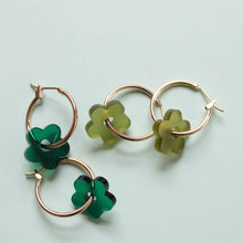 Load image into Gallery viewer, Flower Hoops - Green
