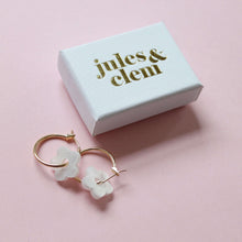 Load image into Gallery viewer, Flower Hoops - Pearl